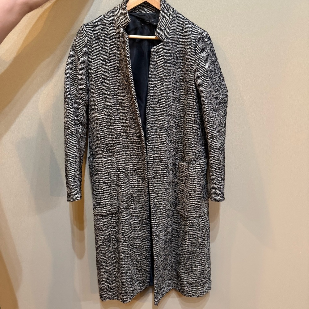 ZARA Women’s Gray Herringbone Coat